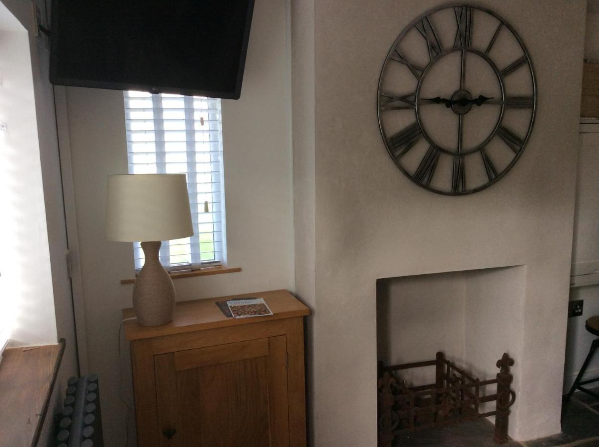 Tremeer Cottage Upper Beeding Екстер'єр фото